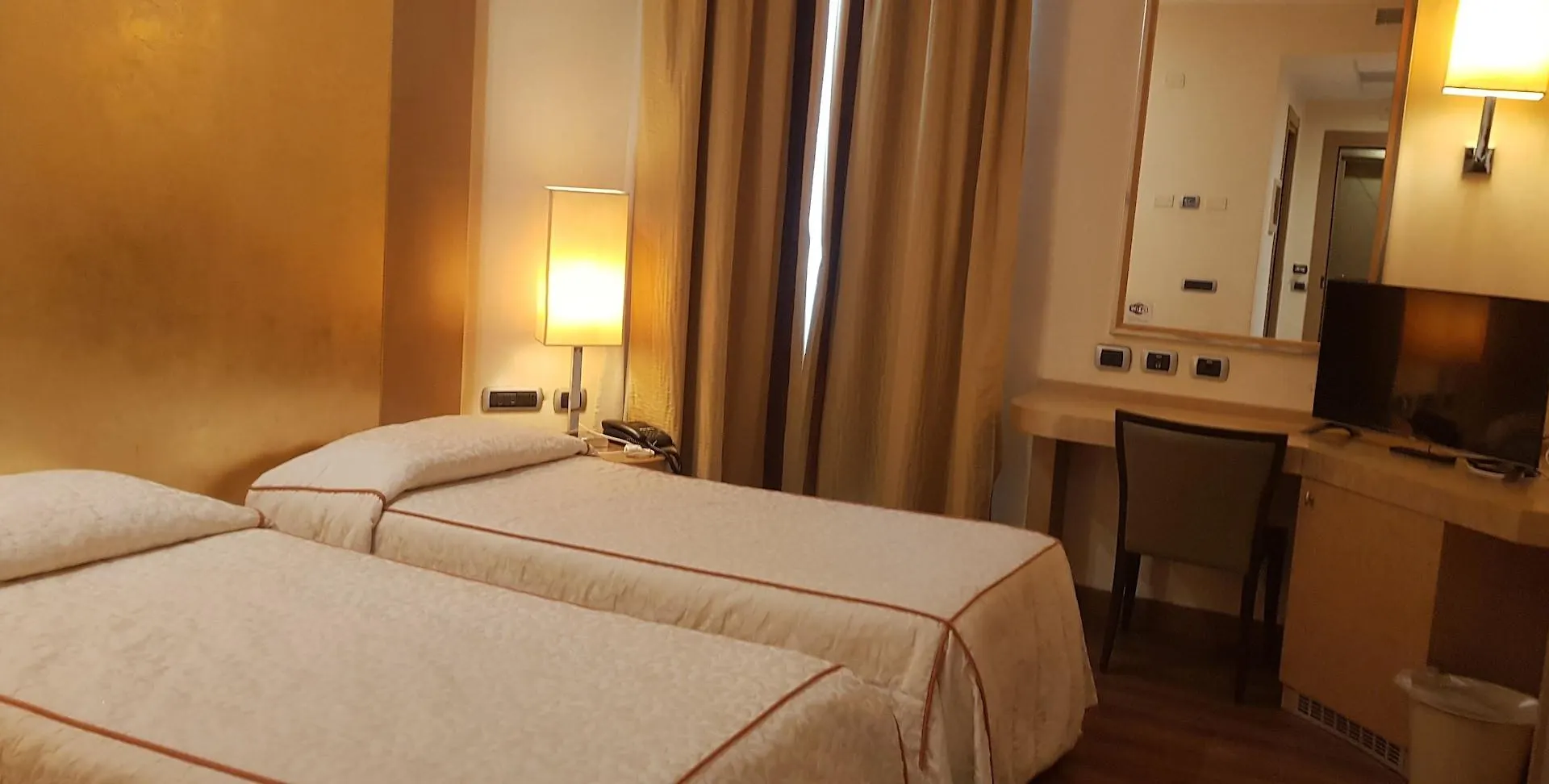 Hotel Tiffany Milano Trezzano sul Naviglio